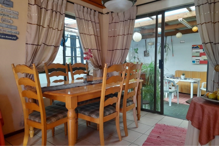 3 Bedroom Property for Sale in Gaylee Western Cape